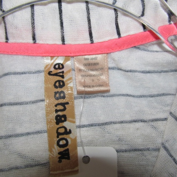 SOLD - EYESHADOW Women's Sleeveless Top Shirt - Picture 5 of 5